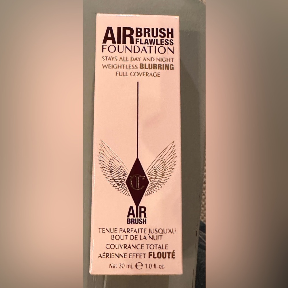 Charlotte Tilbury AirBrush Flawless Foundation in 2 Neutral
